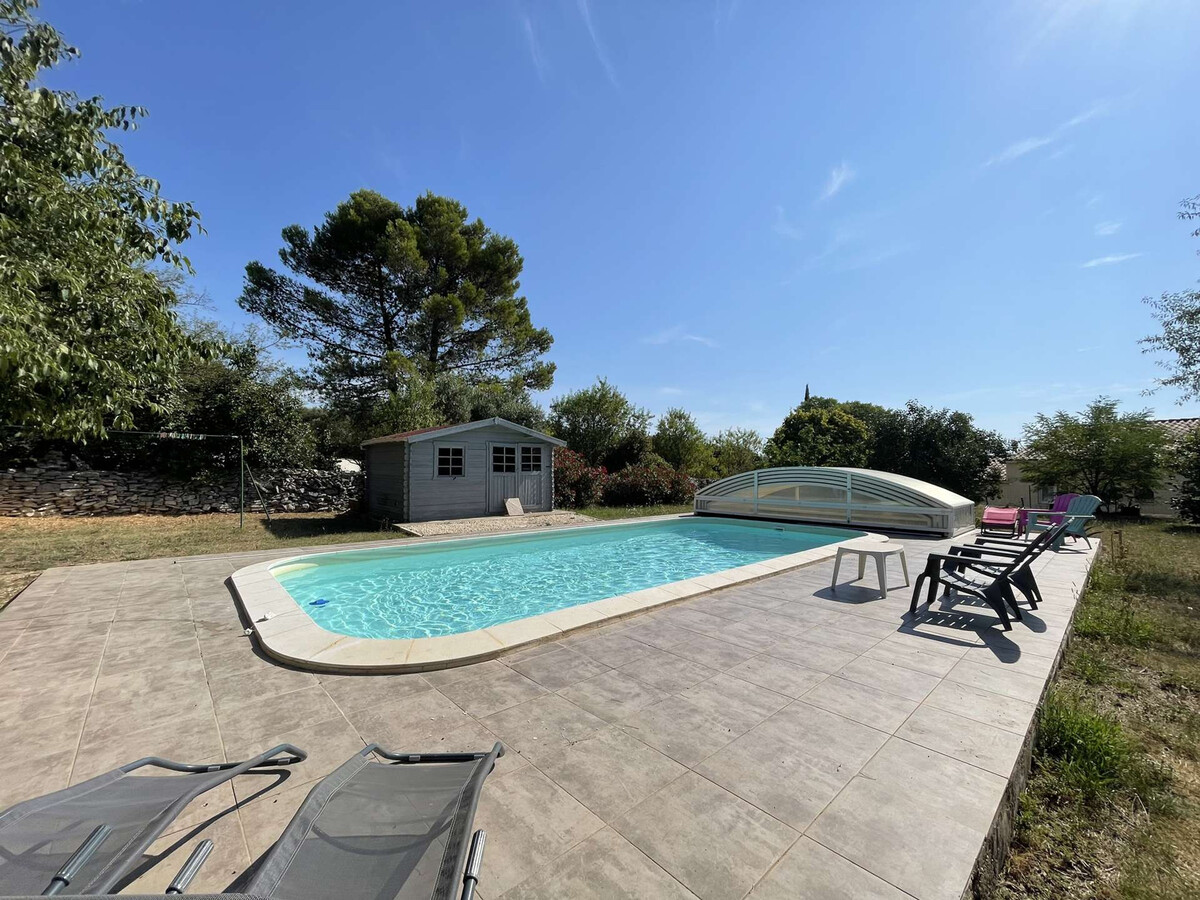 Villa à Orgnac-l'Aven avec piscine chauffée, 6 pers, jardin clôturé, animaux admis 2