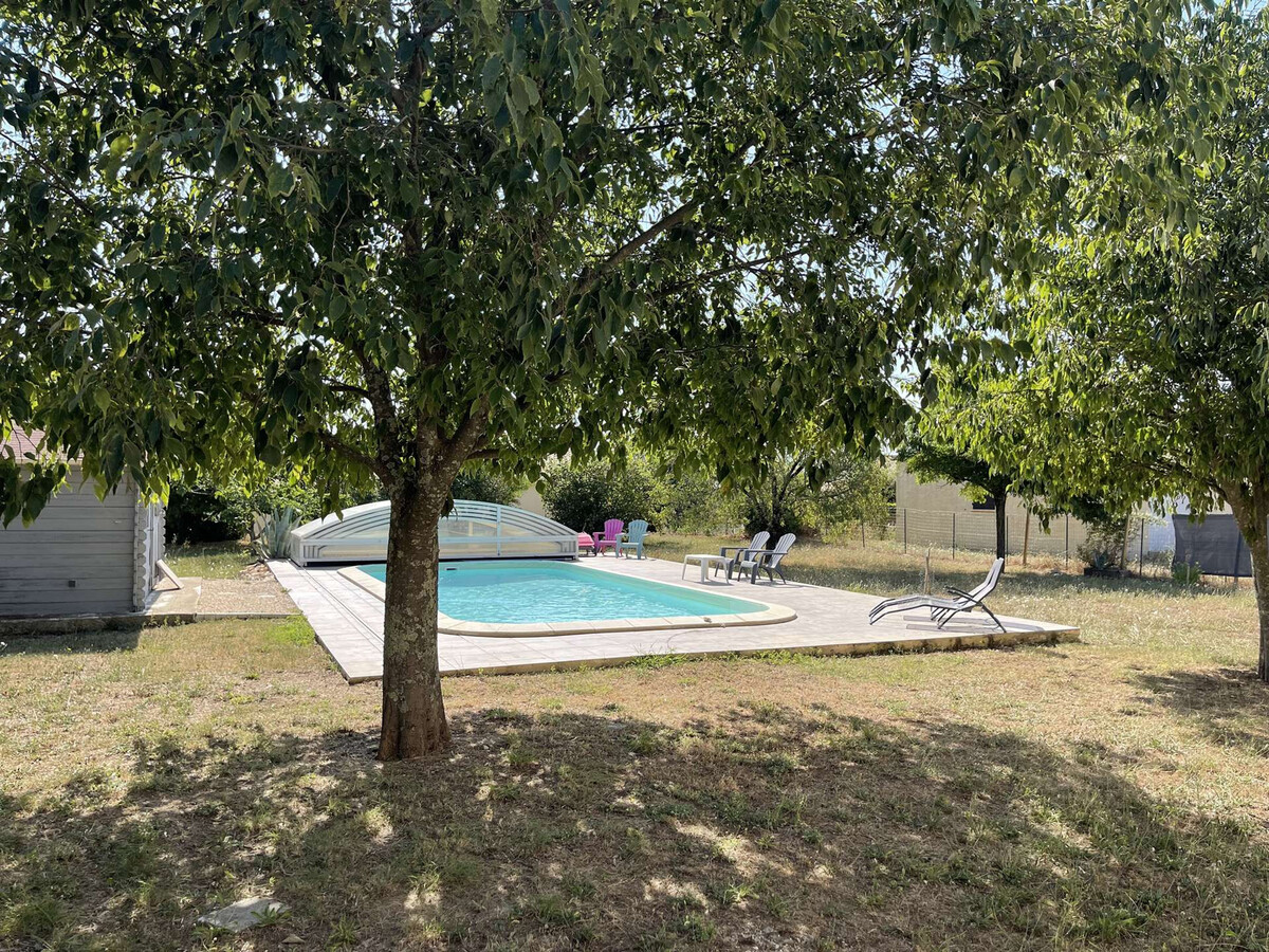 Villa à Orgnac-l'Aven avec piscine chauffée, 6 pers, jardin clôturé, animaux admis 3