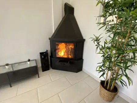 Villa au canal avec piscine, 3 chambres et amarrage privé 4