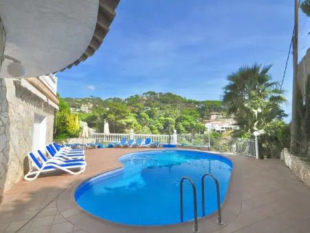 Villa spacieuse  avec piscine privée et climatisation à Lloret de Mar 3