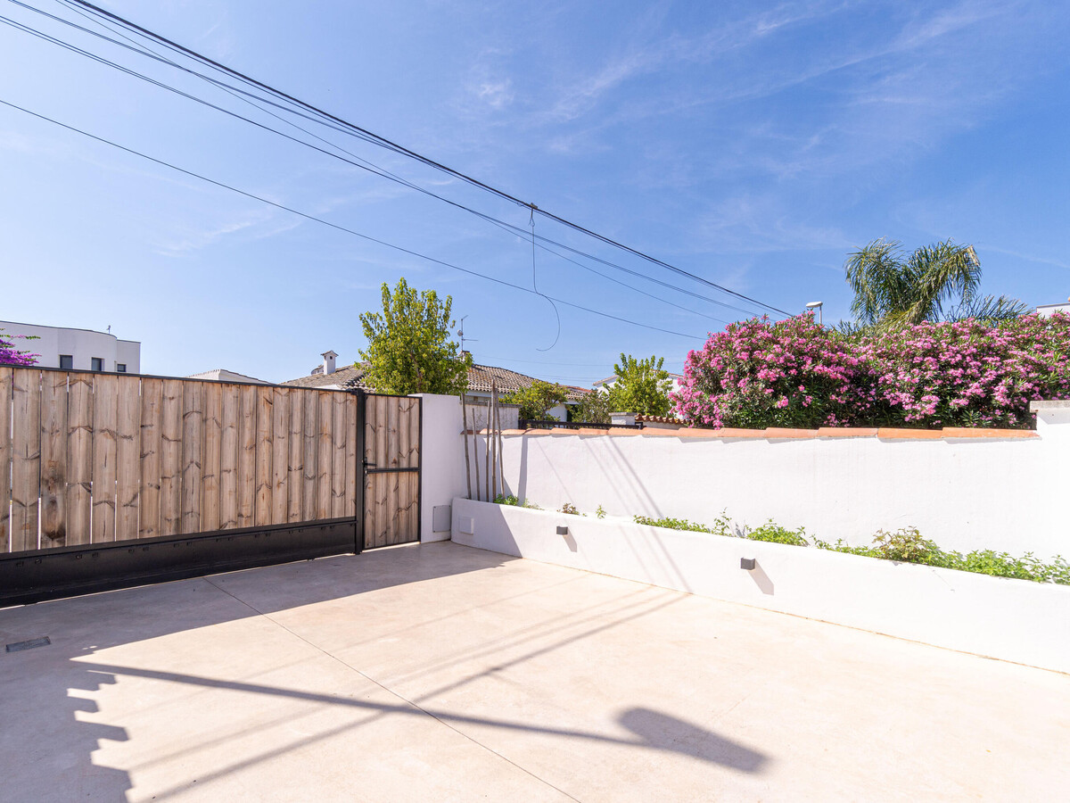 Villa Contemporaine avec Piscine à Empuriabrava 4