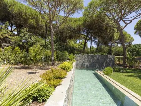 Villa moderne à Cascais avec jardins et piscine privative