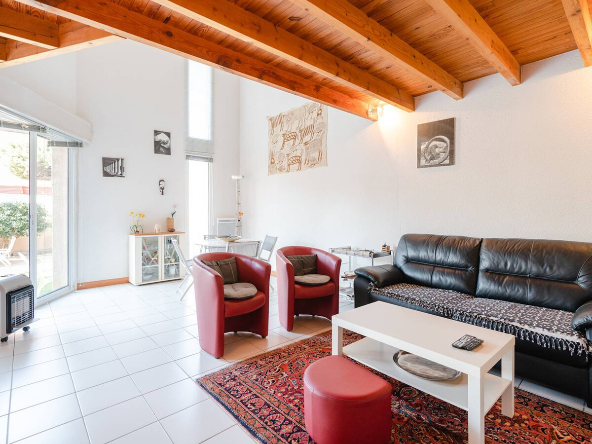 Villa spacieuse à Gruissan, 4 chambres, jardin privé, clim, proche plage, idéal familles/amis 2