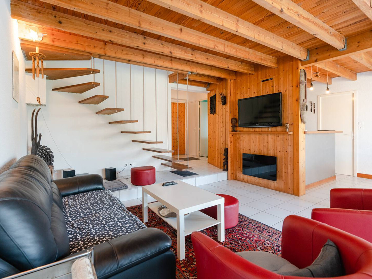 Villa spacieuse à Gruissan, 4 chambres, jardin privé, clim, proche plage, idéal familles/amis 3